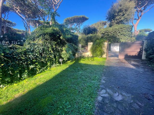 Villetta bifamiliare in vendita di 125 m² in Via Marina di Campo