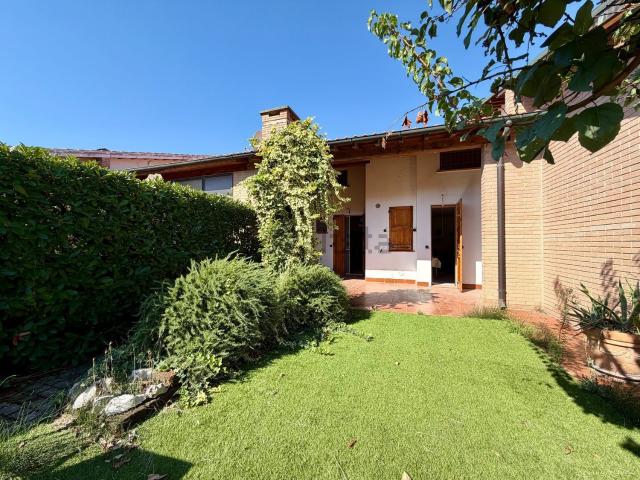 Villetta a schiera in vendita di 125 m² in Viale Carrà, 16