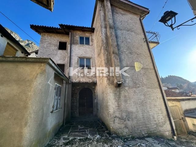 Villetta a schiera in vendita di 125 m² in Frazione Lovea, 59