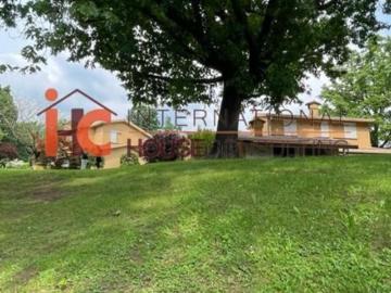 Villetta a schiera in vendita di 126 m² in Via Roccolo