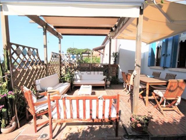 Villetta a schiera in vendita di 126 m² in Lungomare San Felice, 54