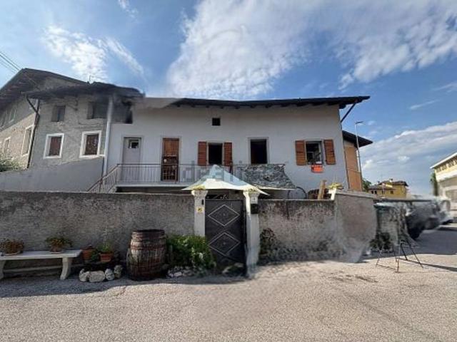 Villetta a schiera in vendita di 127 m² in Via Monte Grappa, 77