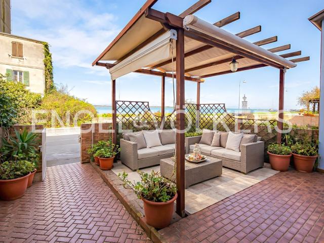 Villetta a schiera in vendita di 127 m² in Lungomare San Felice, 54