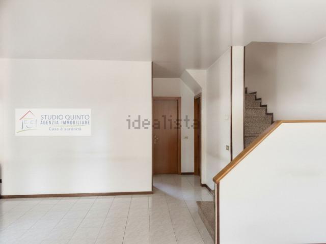 Villetta a schiera in vendita di 128 m²