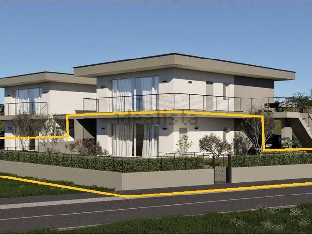 Villetta a schiera in vendita di 128 m² in Via Cesare Battisti