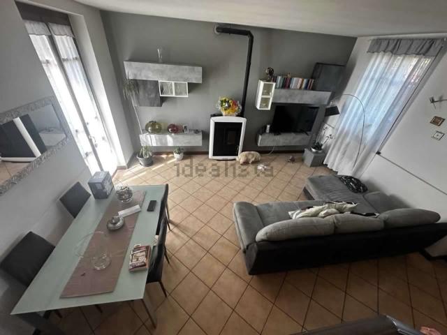 Villetta a schiera in vendita di 128 m² in Via Spinadesco, 15