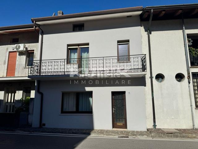 Villetta a schiera in vendita di 129 m² in Via Libertà, 10