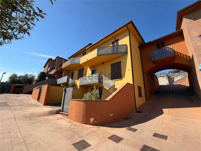 Villetta a schiera in vendita di 12 m² in Via ticino, 34