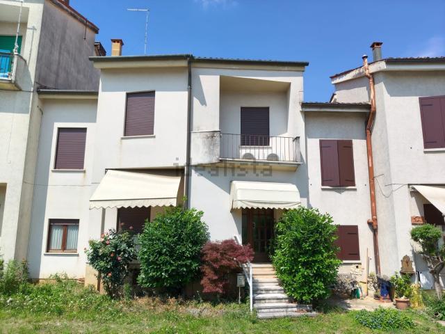 Villetta a schiera in vendita di 130 m²