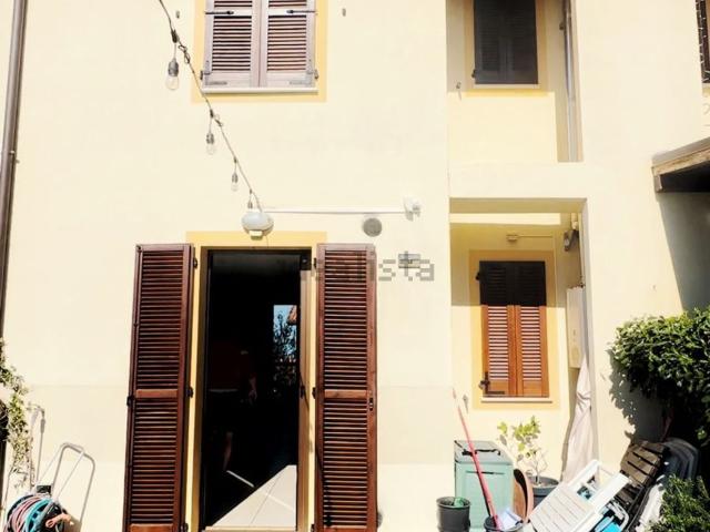 Villetta a schiera in vendita di 130 m² in Via Costanza Monti