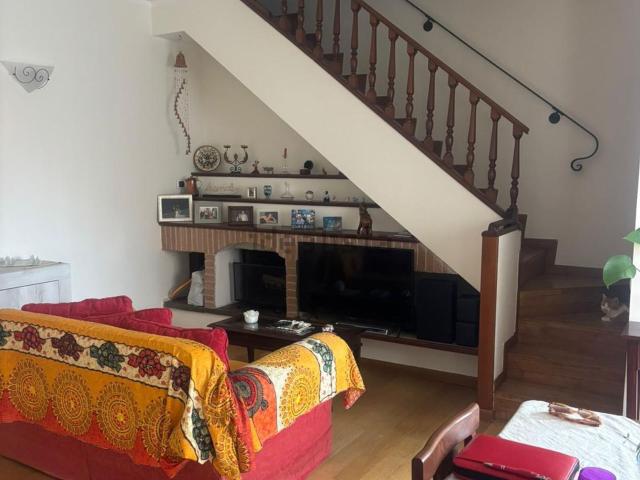 Villetta a schiera in vendita di 130 m² in Via Cassia, 1866