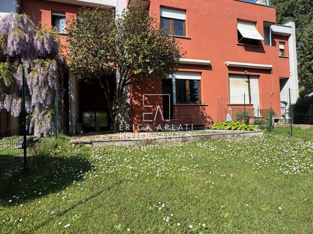 Villetta a schiera in vendita di 130 m² in Via A. Volta, 17