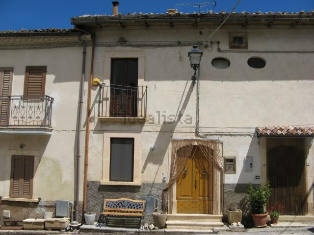 Villetta a schiera in vendita di 130 m² in Via Bominaco
