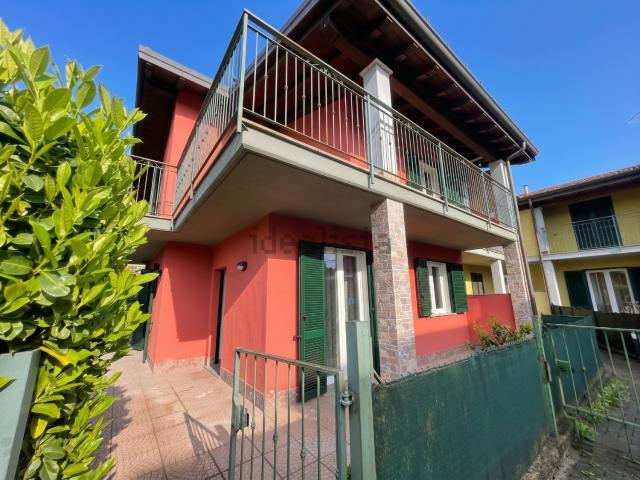 Villetta a schiera in vendita di 130 m² in Via Baraggia