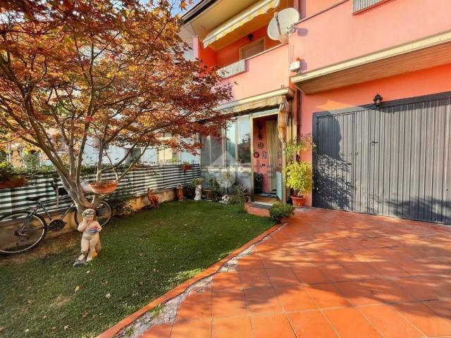 Villetta a schiera in vendita di 130 m² in Via Gobbetta