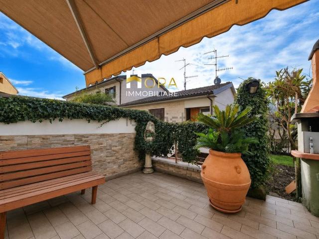 Villetta a schiera in vendita di 130 m² in Via Giuseppe Garibaldi, 12