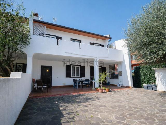 Villetta a schiera in vendita di 130 m² in Via Giovan Battista Lulli