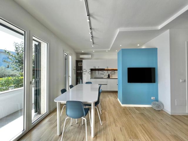 Villetta a schiera in vendita di 130 m² in Via della Caserma, 17