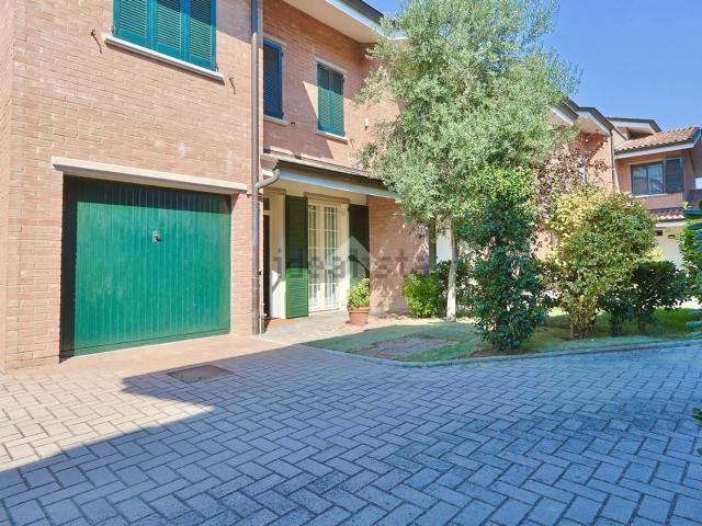 Villetta a schiera in vendita di 130 m² in Via Enrico Ferri
