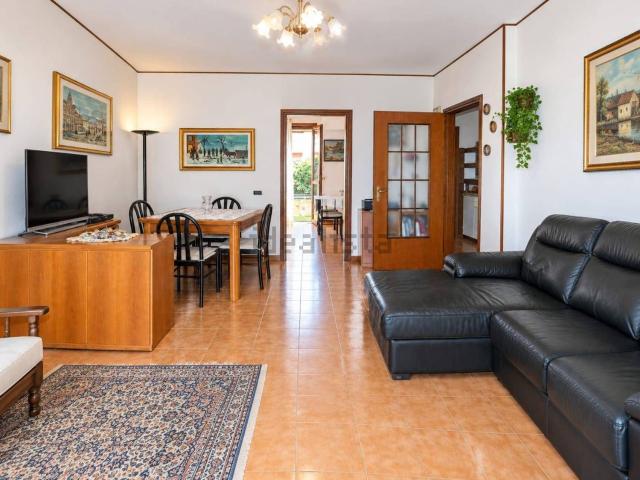 Villetta a schiera in vendita di 130 m² in Via Ferruccio Parri