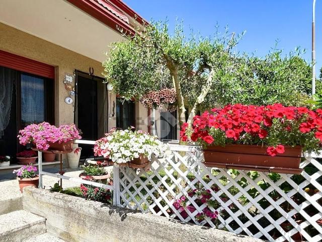 Villetta a schiera in vendita di 130 m² in Via Francesco del Cossa, 4