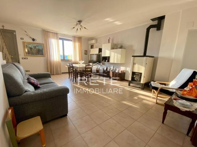 Villetta a schiera in vendita di 130 m² in Via Marecchiese