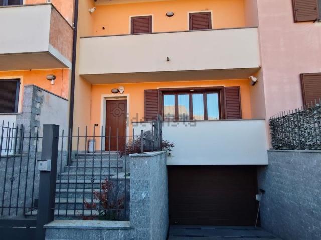 Villetta a schiera in vendita di 130 m² in Via Maria Virginia Paglino