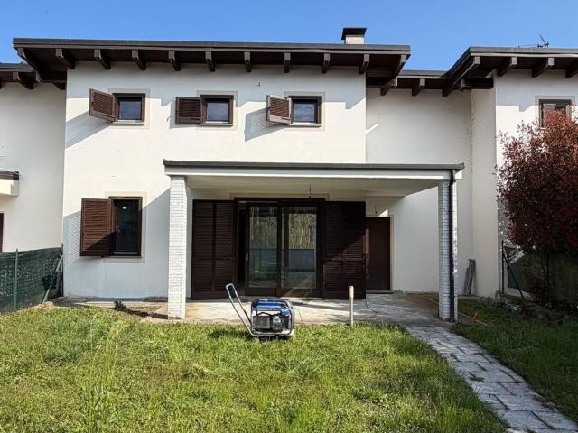 Villetta a schiera in vendita di 130 m² in Via S. Grato, 15