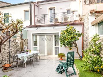 Villetta a schiera in vendita di 130 m² in Via Sant&apos  Antonio M. Pucci, 30