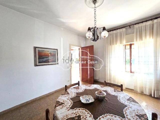 Villetta a schiera in vendita di 130 m² in Via Poggetto, 28