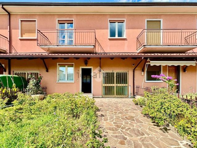 Villetta a schiera in vendita di 130 m² in Via Paolo VI, 21