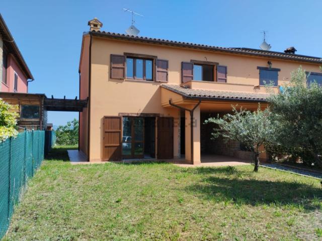 Villetta a schiera in vendita di 130 m² in Contrada Massaccio, 13
