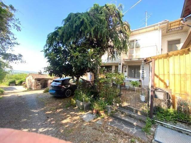 Villetta a schiera in vendita di 130 m² in Frazione M. Superiore B 2