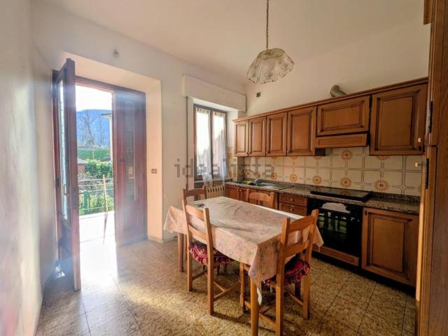 Villetta a schiera in vendita di 130 m² in Piazza Camillo Benso Conte di Cavour