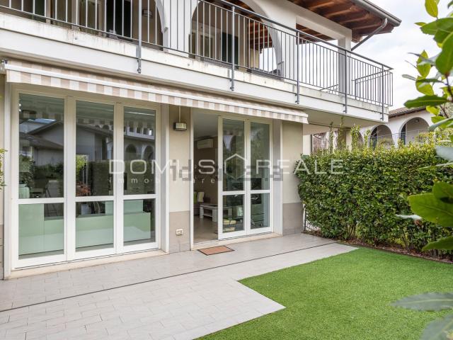 Villetta a schiera in vendita di 131 m² in Via Benaco