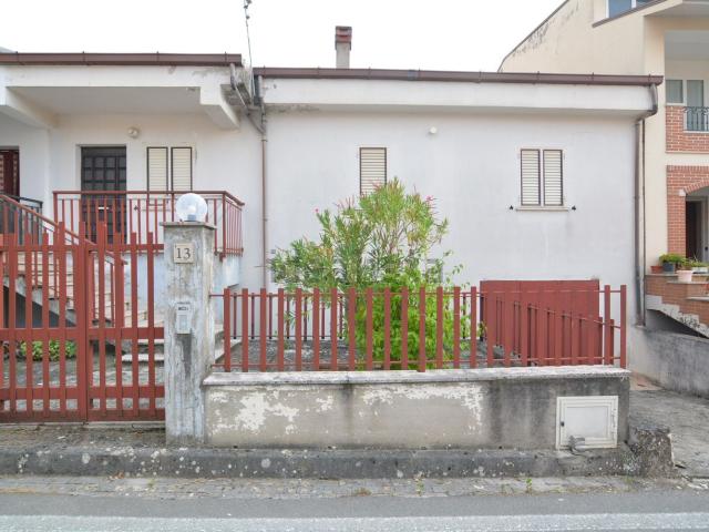 Villetta a schiera in vendita di 131 m² in Via Benvenuto Cellini