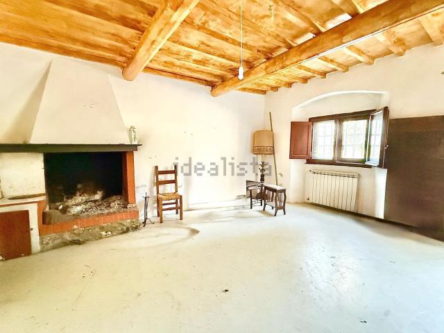 Villetta a schiera in vendita di 131 m² in Via di petigliolo