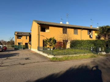 Villetta a schiera in vendita di 131 m² in Via P. d. Francesca, 38