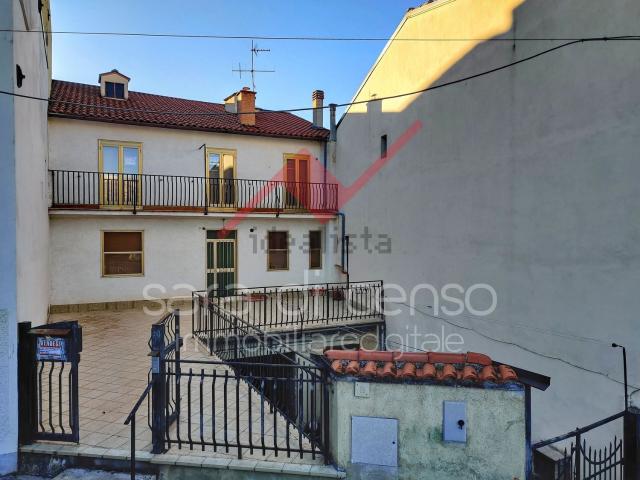 Villetta a schiera in vendita di 132 m² in Via Roma, 203