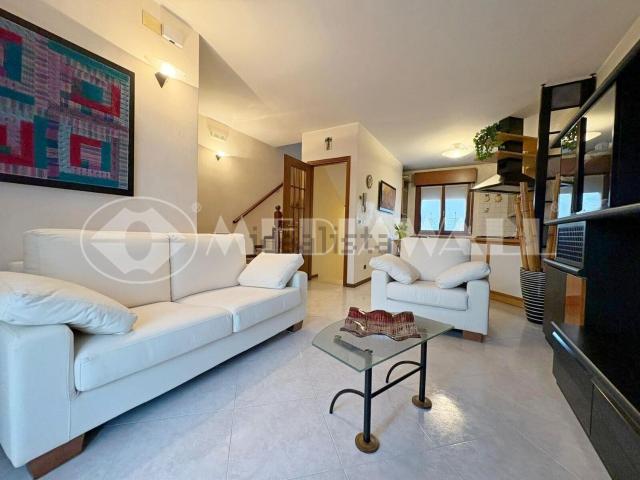 Villetta a schiera in vendita di 133 m² in Via A. Bivi, 8
