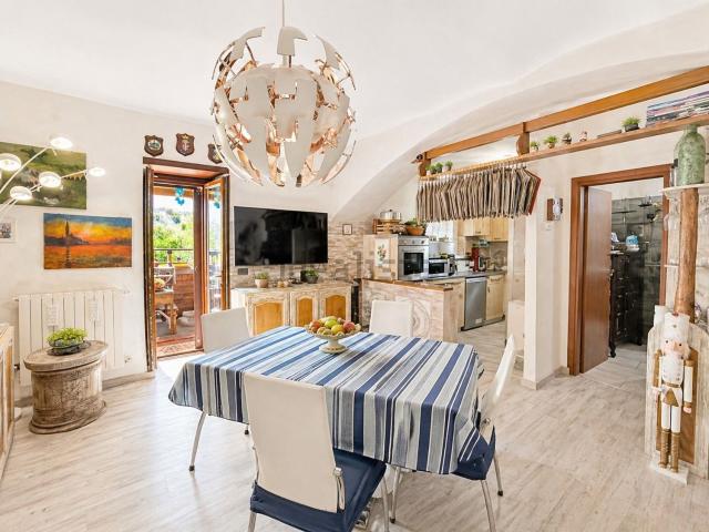 Villetta a schiera in vendita di 133 m² in Via Belvedere, 2