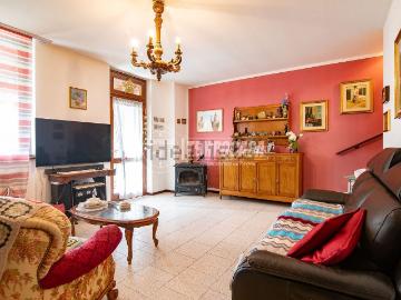 Villetta a schiera in vendita di 133 m² in Via Giosuè Carducci