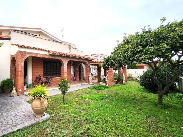 Villetta a schiera in vendita di 133 m² in Via delle Patelle