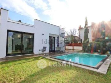 Villetta a schiera in vendita di 133 m² in Via di Montenero