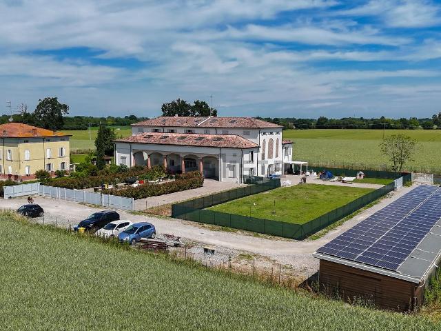 Villetta a schiera in vendita di 133 m² in Strada Budellungo, 180