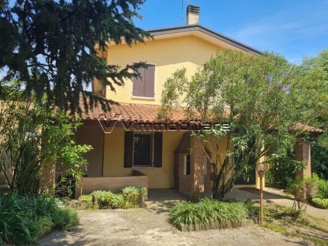 Villetta a schiera in vendita di 134 m² in Via Cà Bassa, 3