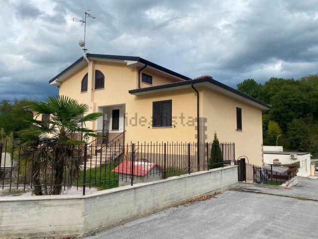 Villetta a schiera in vendita di 134 m² in Via Gradelle
