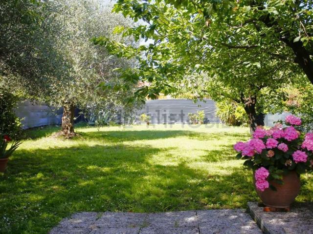 Villetta a schiera in vendita di 134 m² in Via Molina