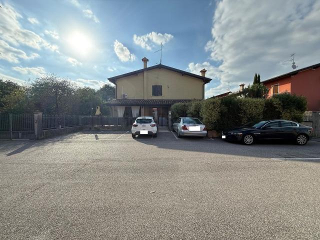 Villetta a schiera in vendita di 134 m² in Via Santa Edith Stein