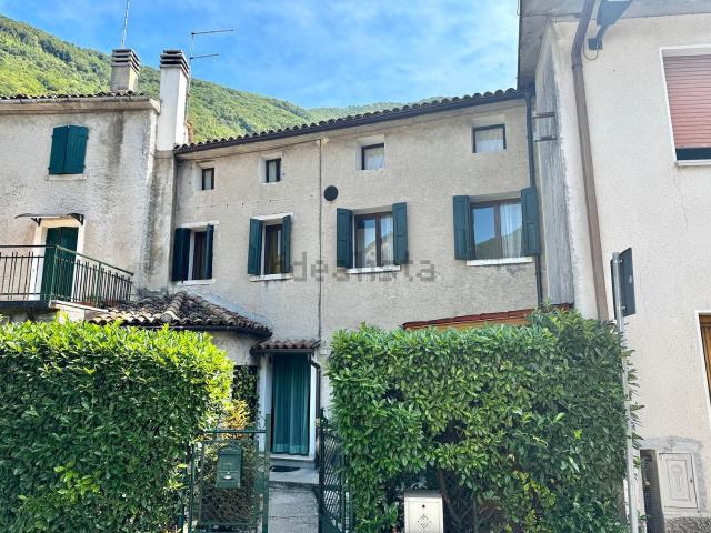 Villetta a schiera in vendita di 134 m² in Via Roma, 17